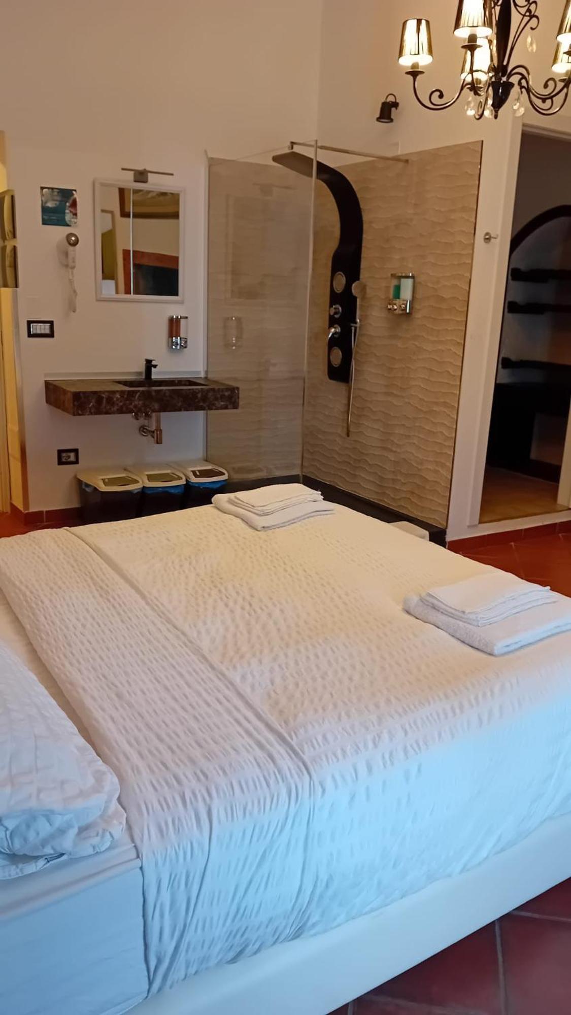Dolce Vita Suite Алгеро Екстериор снимка